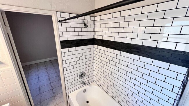 Building Photo - 1316 Donna Ave