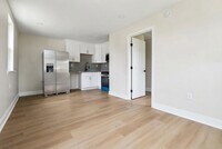 Building Photo - 617 Transcontinental Dr