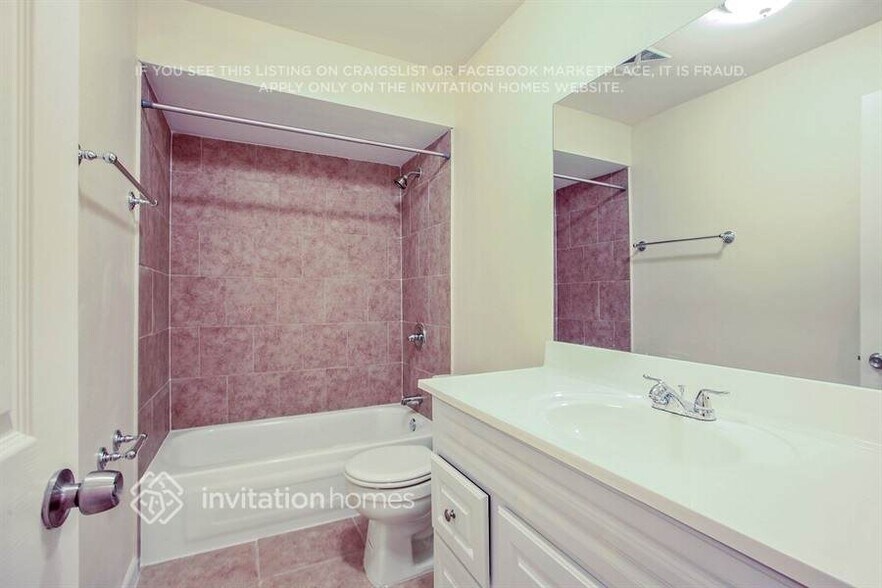 Building Photo - 9361 NW 37th Ct