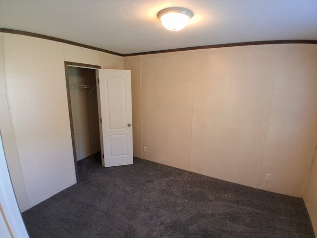 Building Photo - 1301 Avenue A