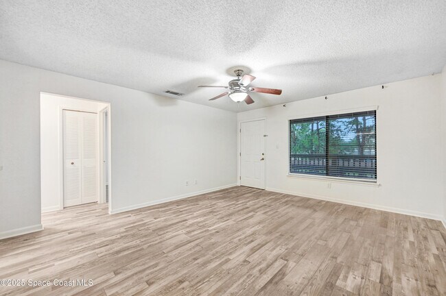 Building Photo - 1515 Huntington Ln