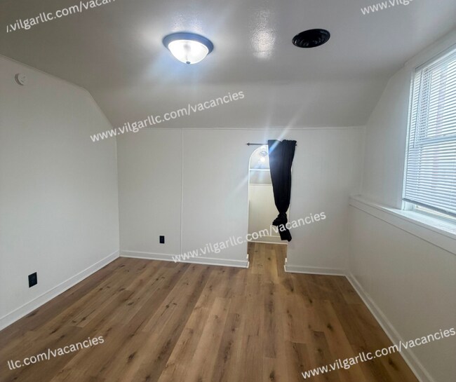 Building Photo - 5035 Tod Ave