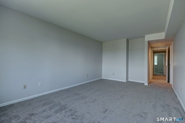 Building Photo - 1128 Windward Rd