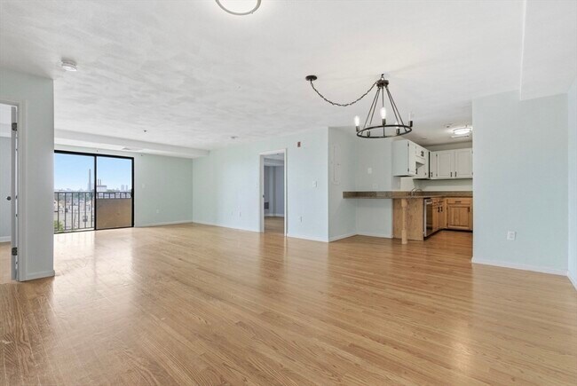Building Photo - 39 Parlin St