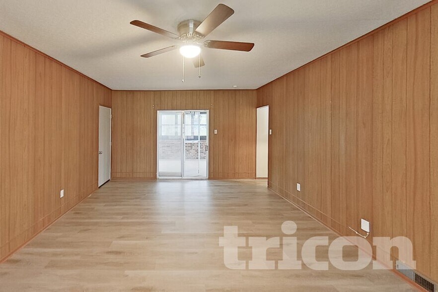 Building Photo - 1546 Grant Dr