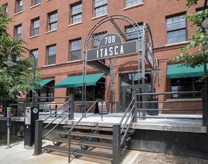 Building Photo - 708 N 1st St