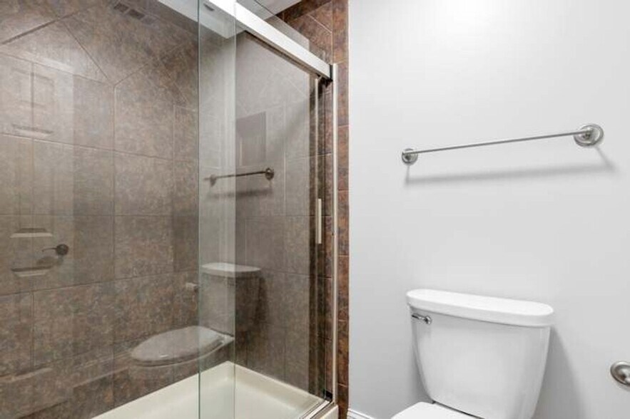 Building Photo - 7160 Neville Dr