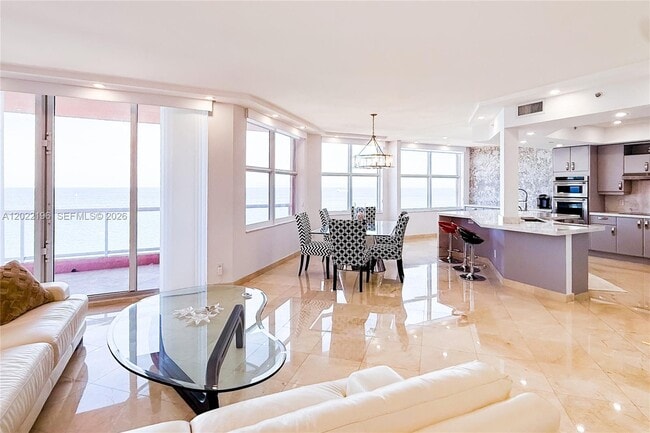 Building Photo - 2100 N Ocean Blvd