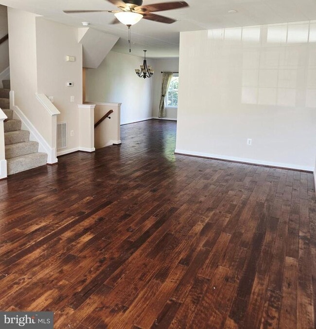 Building Photo - 48390 Sunburst Dr