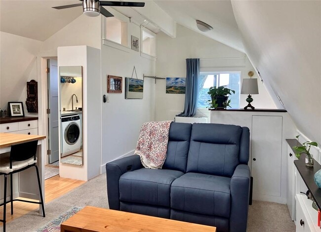 Building Photo - 2102 Travis Heights Blvd