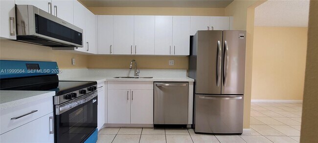 Building Photo - 14911 SW 80th St