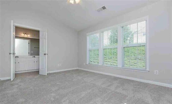 Building Photo - 1108 Thornborough Dr