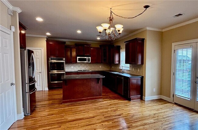 Building Photo - 3725 Spalding Park Dr NW