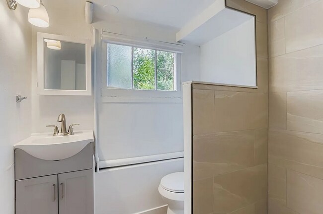 Building Photo - 3130 Folsom St