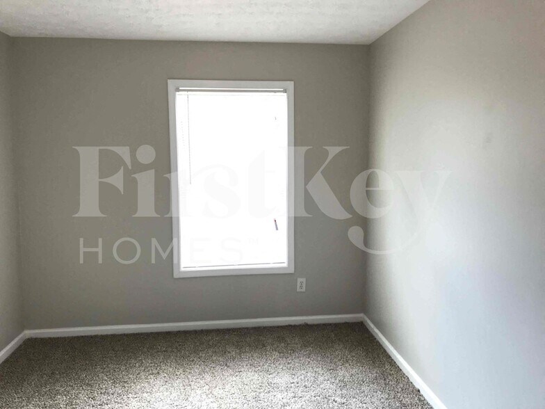 Building Photo - 7945 Weathers Ct