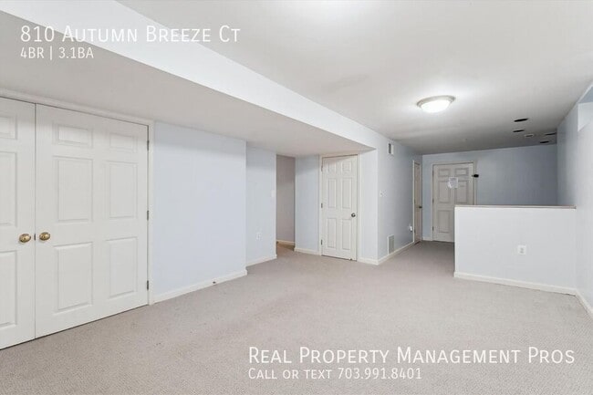 Building Photo - 810 Autumn Breeze Ct