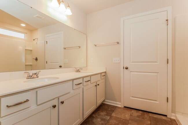 Building Photo - 590 Wilkins Rd, Midway, GA