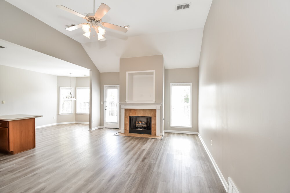 Building Photo - 964 Cully Rd