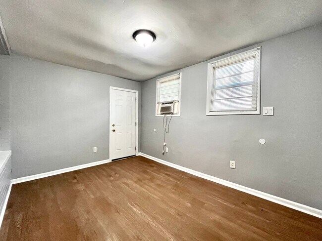 Building Photo - 1222 Missouri Ave NW