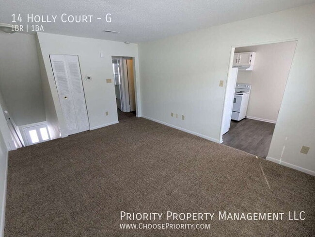 Building Photo - 14 Holly Ct