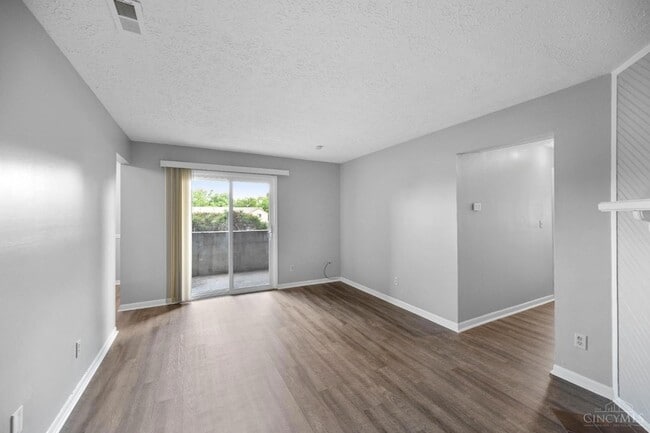 Building Photo - 5087 Tri County View Dr