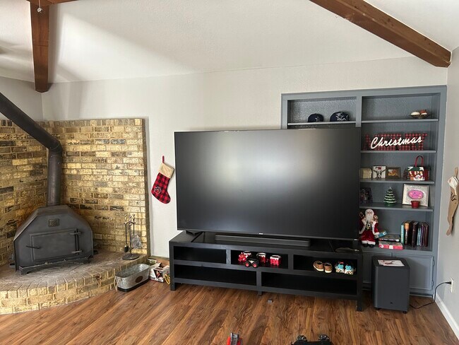 Building Photo - 2088 Co Rd 1215