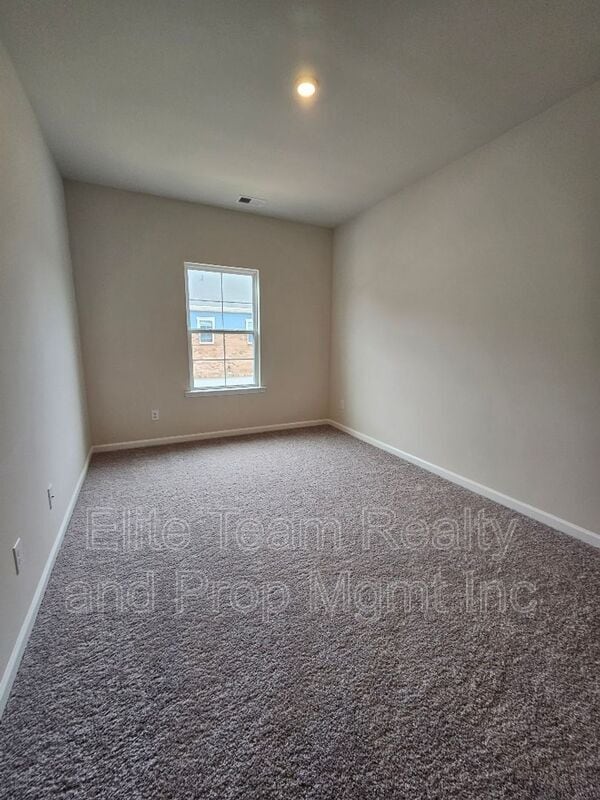 Building Photo - 5416 Kinsbridge Dr