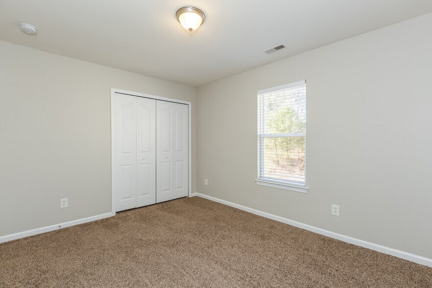 Building Photo - 3825 Broadwater Ct