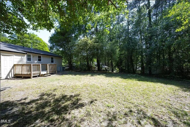 Building Photo - Charming Renovated Ranch – Turn-Key Ready in a Prime Raleigh Location