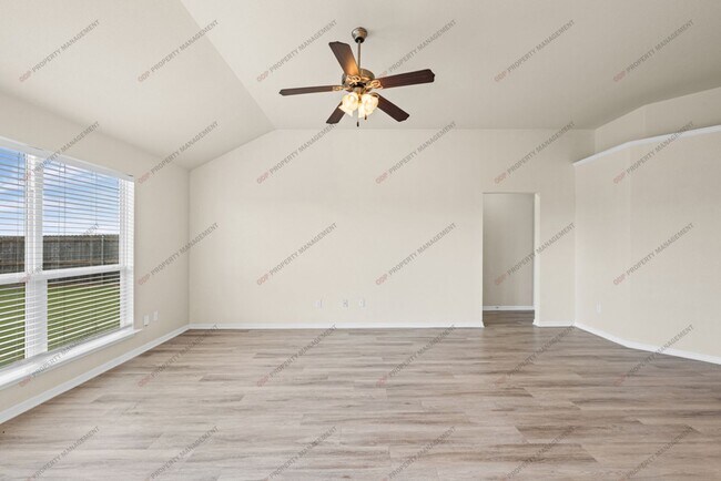Building Photo - 7811 Redbrush
