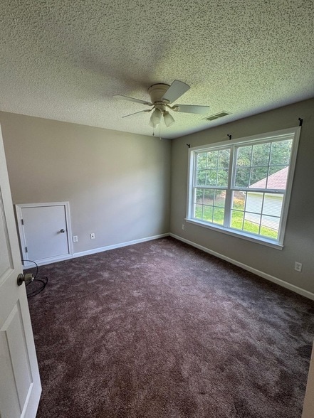 Building Photo - 520 Millbrook Villa Dr