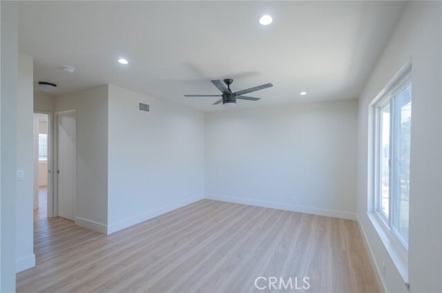 Building Photo - 857 Windwood Dr