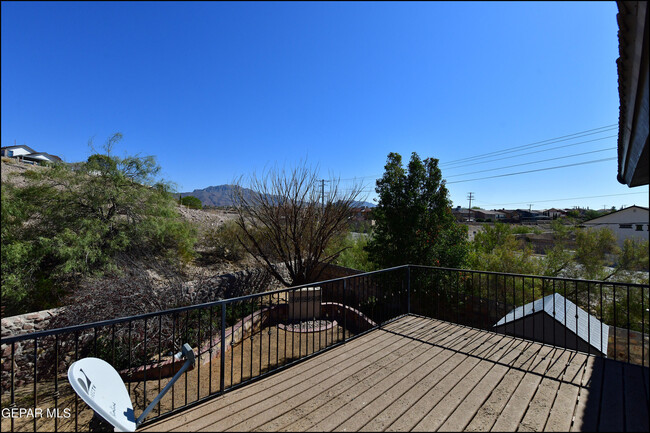 Building Photo - 7301 Corona Del Sol Dr