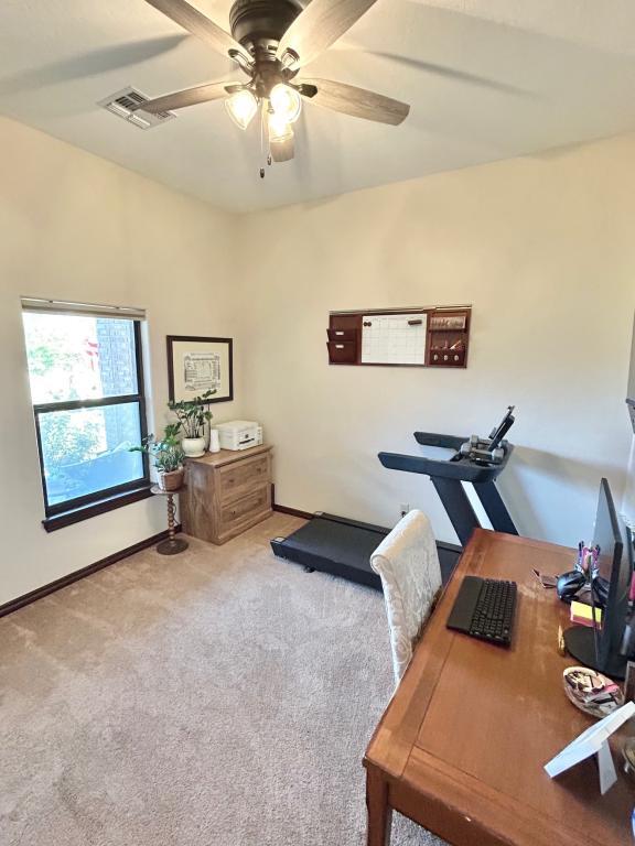 Building Photo - 8470 SW Sun Valley Dr