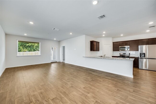 Building Photo - 133 Finley Rae Dr