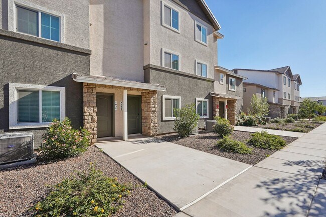 Building Photo - 12570 N Cotton Ln