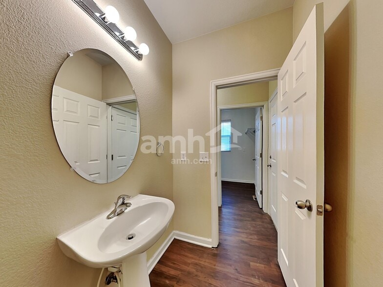 Building Photo - 22262 E Bellewood Pl