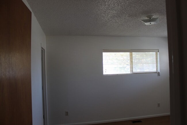 Building Photo - 6520 Climax Ave