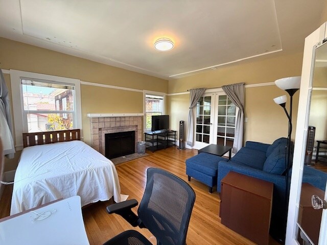 Building Photo - 2615 Regent St