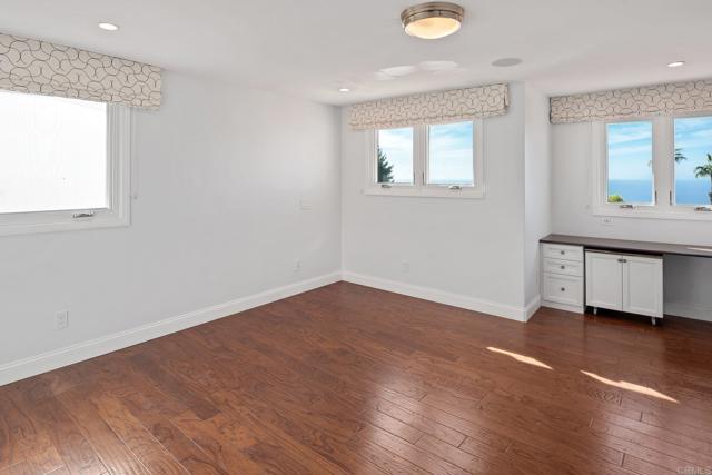 Building Photo - 6404 Avenida Wilfredo