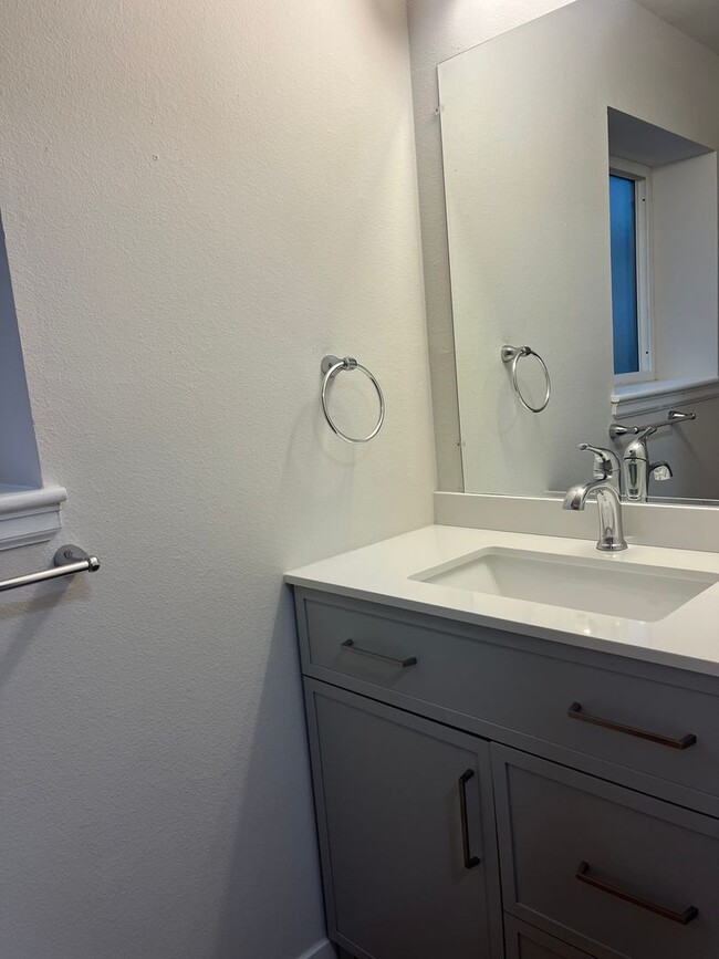 Building Photo - Fresh, Contemporary Remodel with Solar, Walk-In Closets & Great Outdoor Space