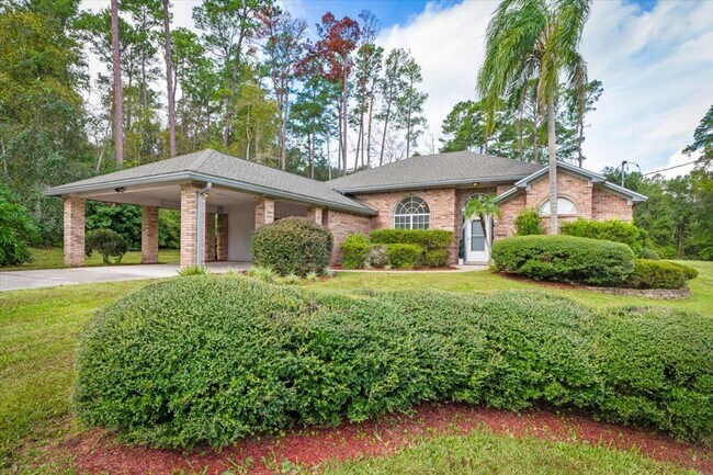 Building Photo - Beautiful 4BR Home with Fireplace, Screene...