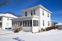 Building Photo - 1830 Superior Ave - Duplex