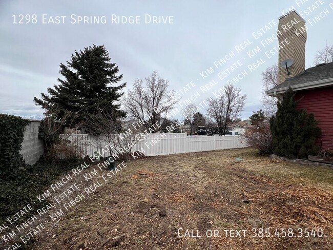 Building Photo - 1298 E Spring Ridge Dr