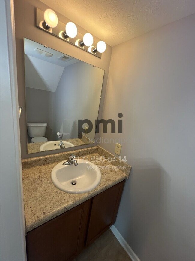 Building Photo - 2343 Ashton Ln