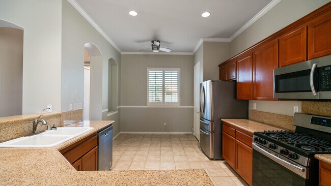 Building Photo - 49142 Barrymore St