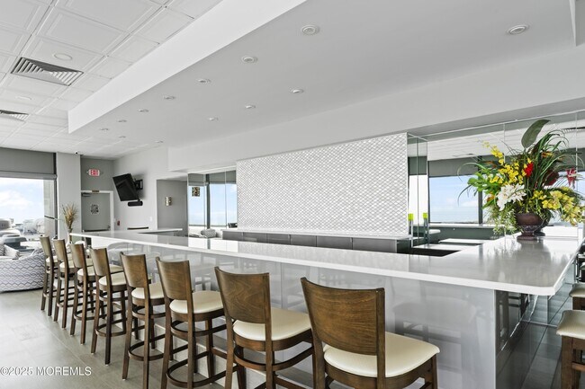 Building Photo - 1 Scenic Dr