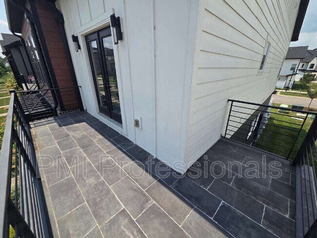 Building Photo - 1403 Rebecca Johns Dr