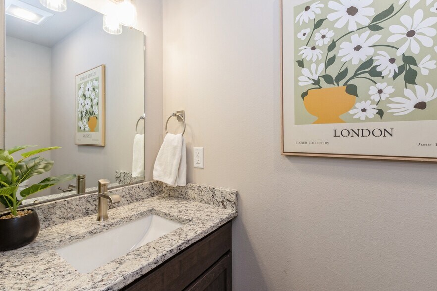 Building Photo - 7012 C St SW