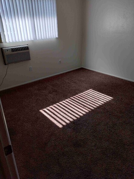 Building Photo - 1643 Moore Ave